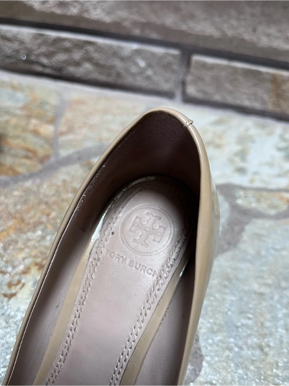 Tory Burch Beige Patent Leather Jade Peep Toe Wedge Pumps Size 6.5